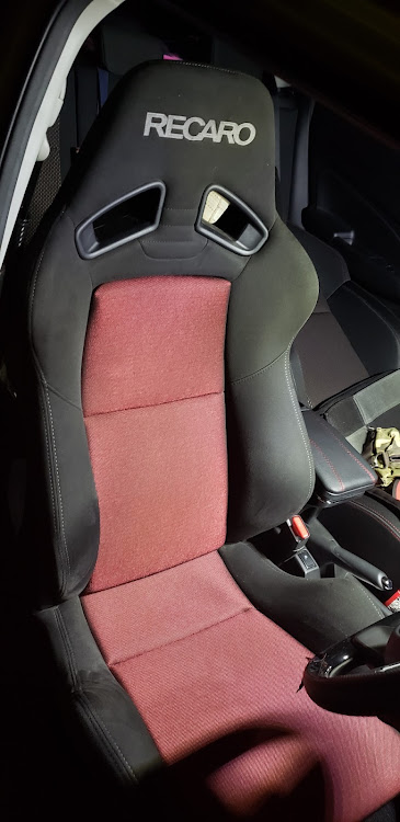 スイフトスポーツのあなたの愛車のカスタム遍歴・#すこしずつ自分色に・コツコツカスタムに関するカスタム事例の投稿画像5枚目