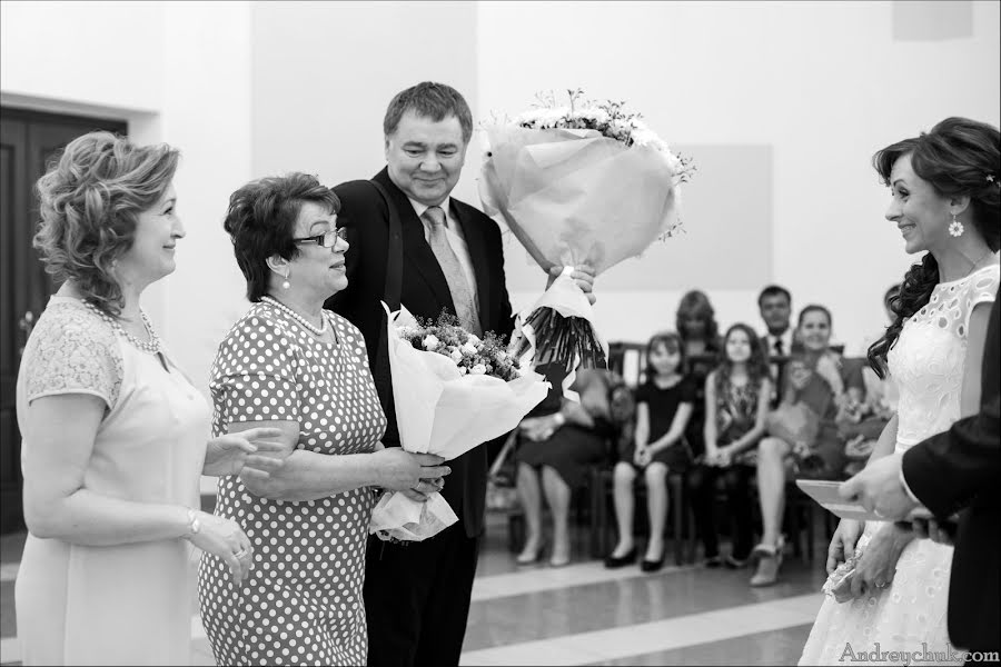 Fotógrafo de casamento Tatyana Andreychuk (andrei4uk). Foto de 23 de maio 2014