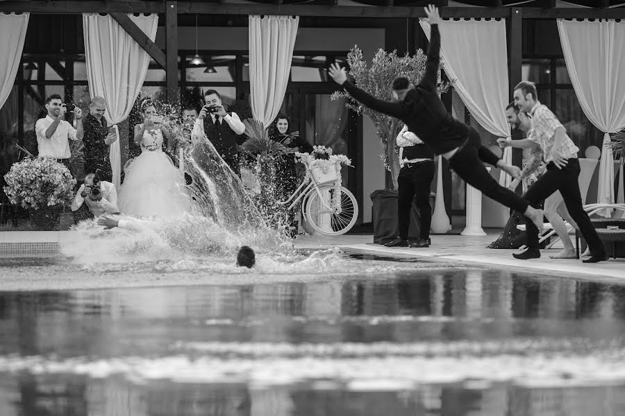 Fotógrafo de casamento Daniel Micu (danielmicu). Foto de 8 de maio 2019