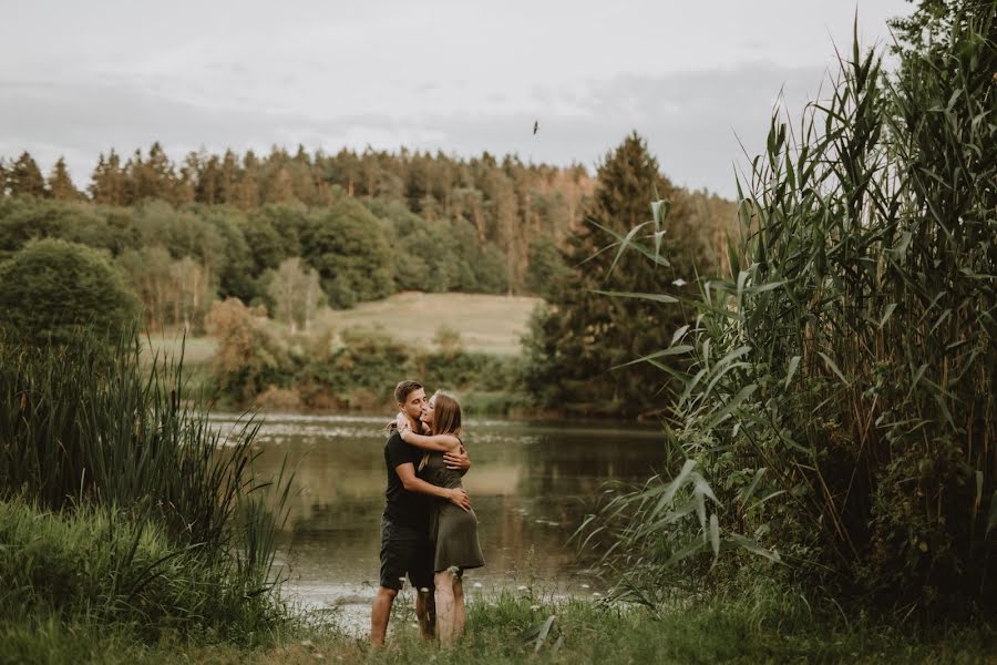 Wedding photographer Michaela Smetanová (smetanovam). Photo of 4 February 2021