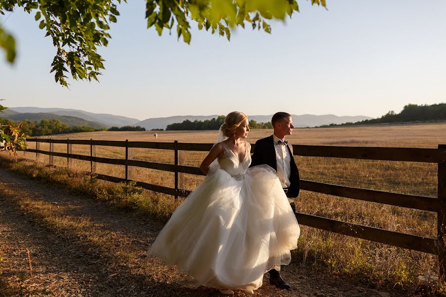 Fotografo di matrimoni Natasha Dyachkova (cockroach). Foto del 28 ottobre 2015