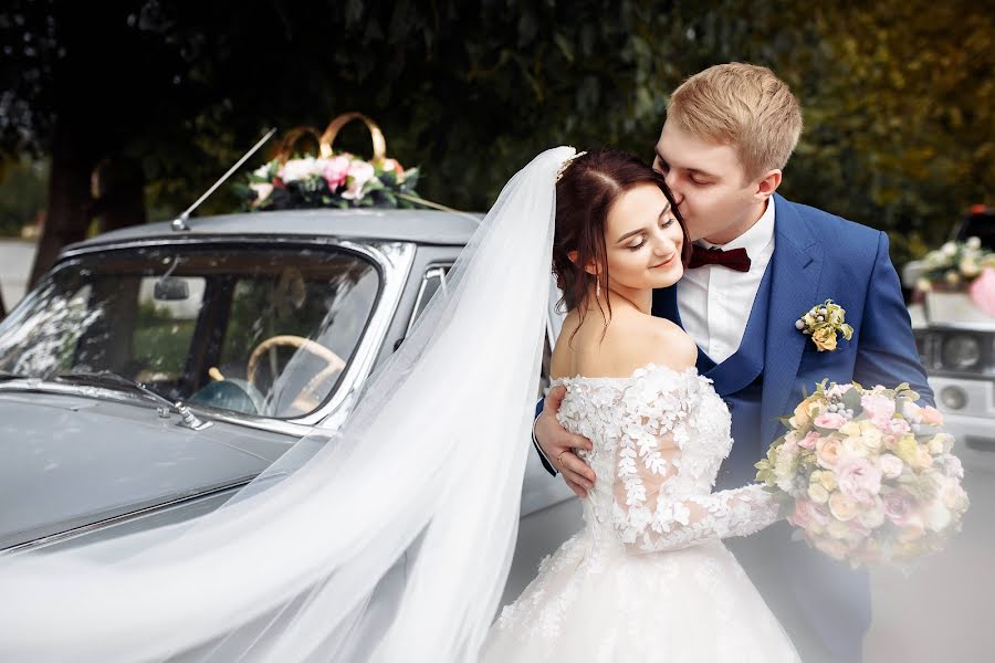 Wedding photographer Irina Ponomarenko (ponomart). Photo of 1 October 2018