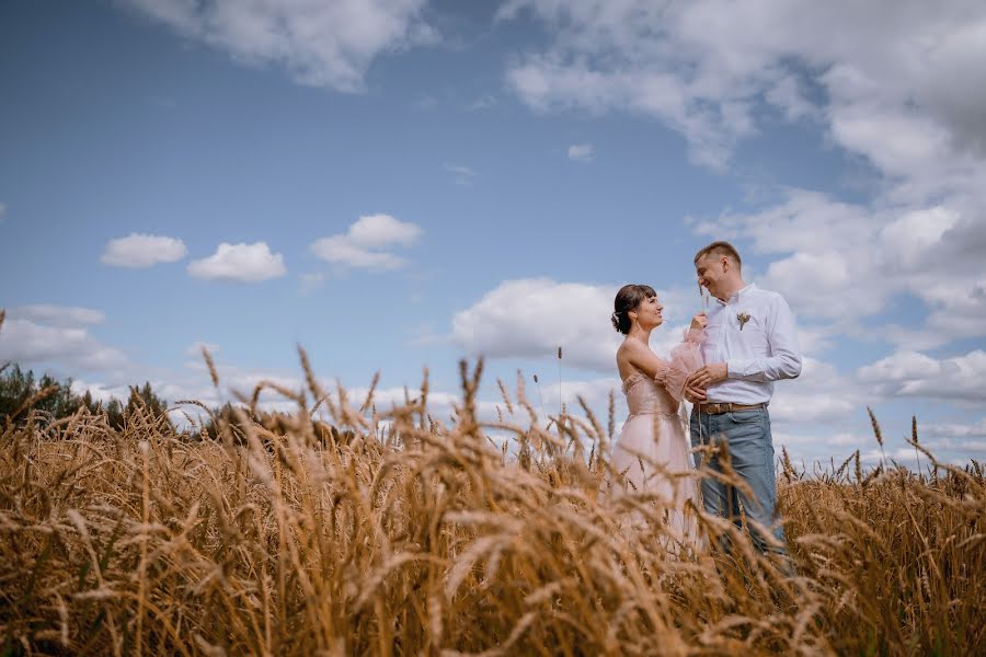 Wedding photographer Yuliya Garmonschikova (yuliruba). Photo of 14 March 2021