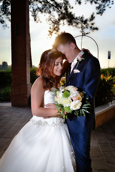 Wedding photographer Jhon Anthony Ortega (bestprintfoto). Photo of 15 May 2019