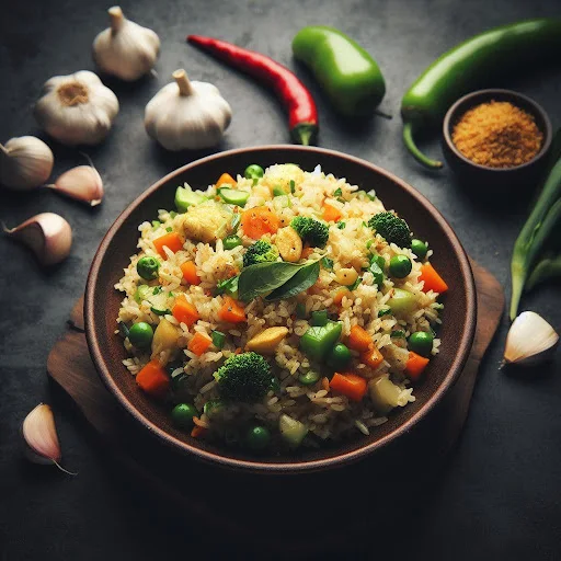 Veg Garlic Fried Rice [Serves 1]