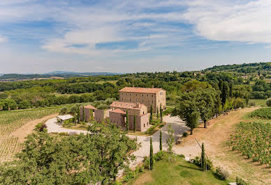 Maison avec piscine 1