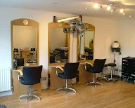 Roxy Salon photo 1