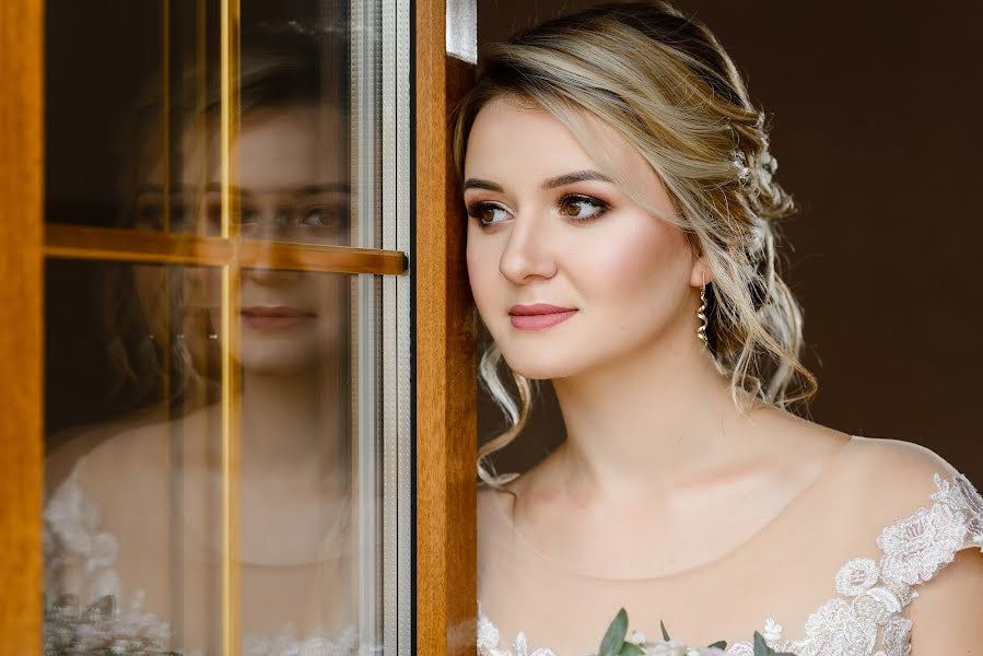 Fotógrafo de casamento Vladimir Dmitrovskiy (vovik14). Foto de 18 de outubro 2019