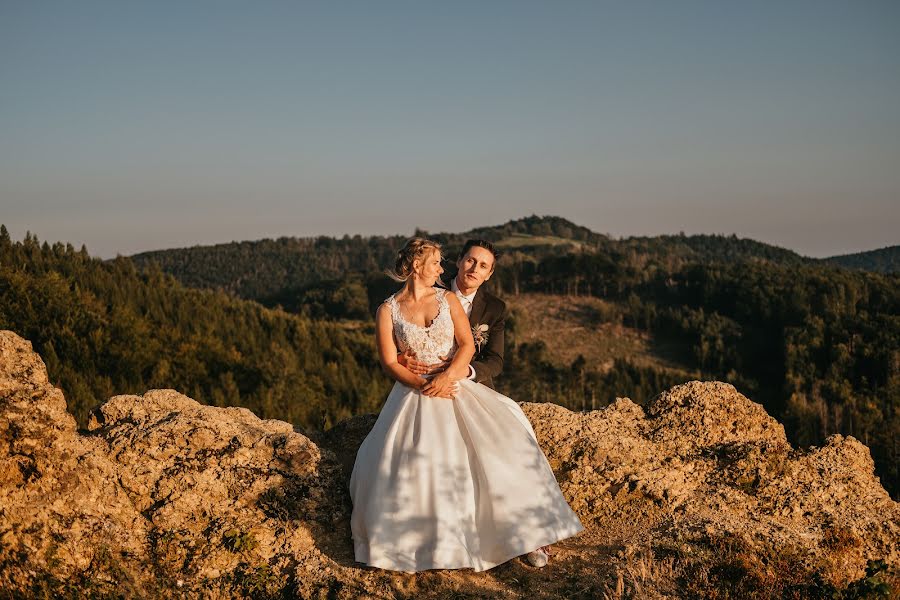 Wedding photographer Aneta Čablíková (photoofhappiness). Photo of 1 December 2021