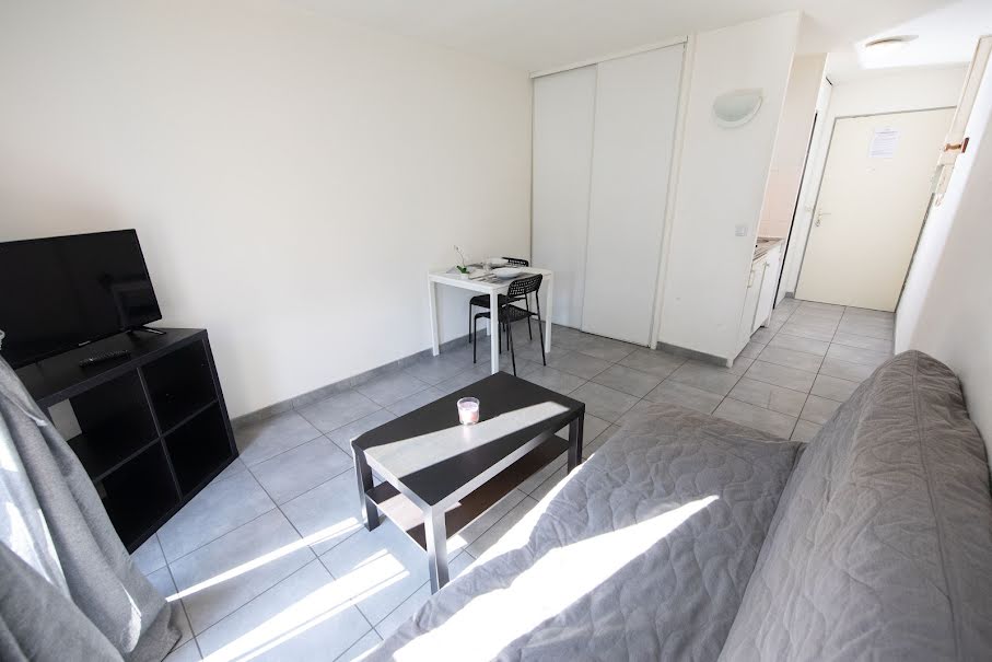 Location meublée appartement 1 pièce 24 m² à Montpellier (34000), 645 €