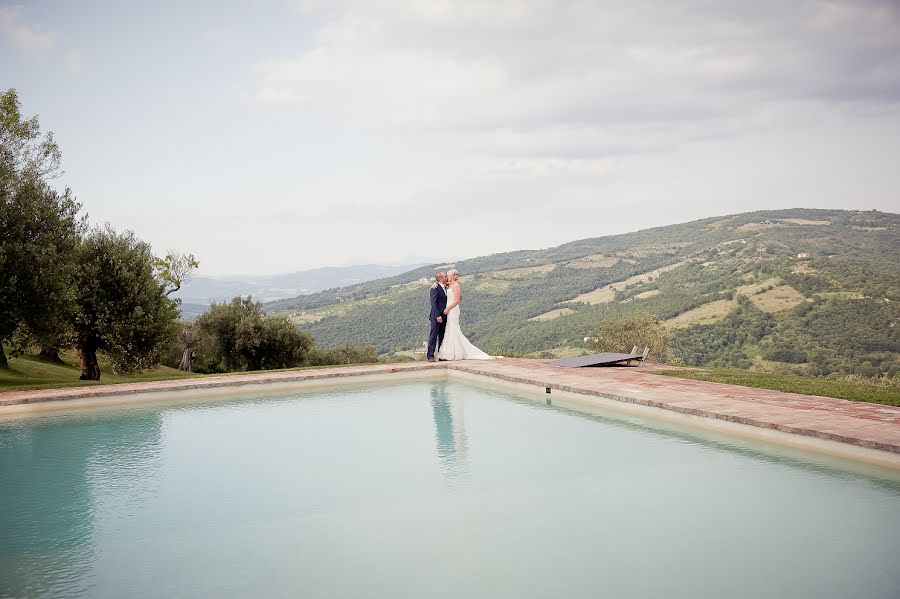 婚禮攝影師Tiziana Nanni（tizianananni）。2015 7月3日的照片