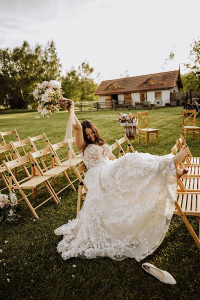 Fotografo di matrimoni Kamil Nadybał (maleszarestudio). Foto del 10 giugno 2022