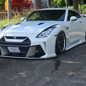 NISSAN GT-R R35