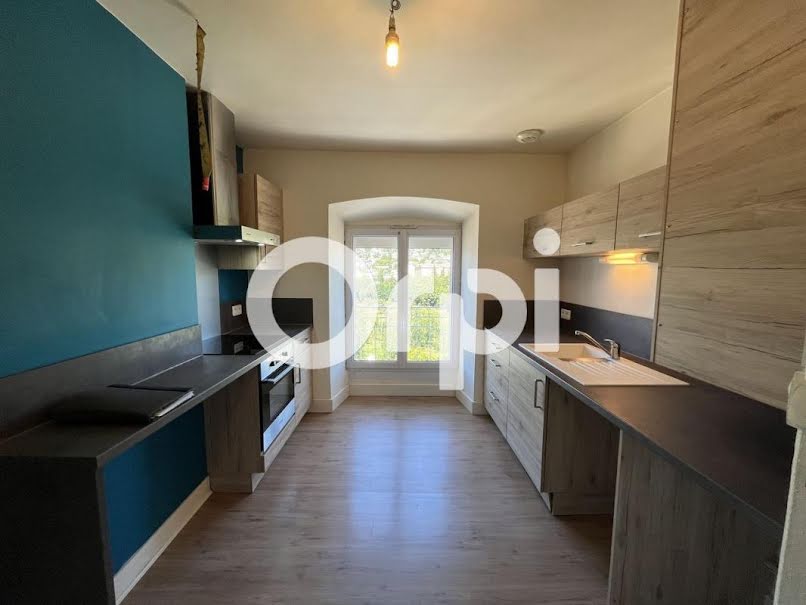 Location  appartement 4 pièces 74 m² à Mende (48000), 626 €