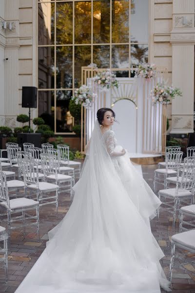 Fotógrafo de casamento Azimzhan Nuritdinkhodzhaev (azimzhan). Foto de 15 de março 2023