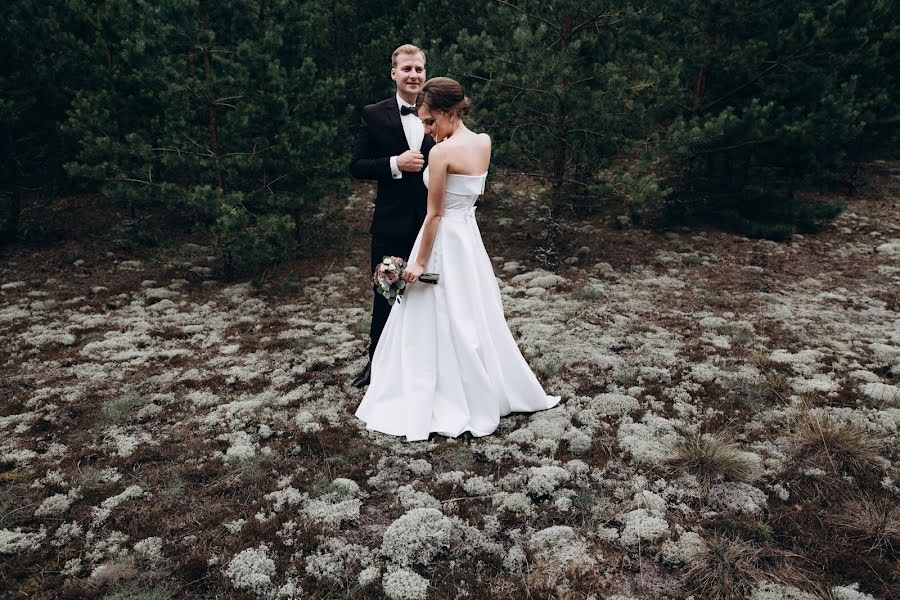 Fotógrafo de casamento Aivaras Simeliunas (simeliunas). Foto de 2 de março 2018