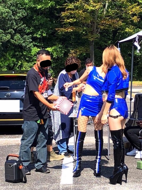 206の希望ヶ丘MT・ドアオープンショット・投稿400回目・皆様ありがとうございます♪・一等賞の使い道に関するカスタム事例の投稿画像2枚目