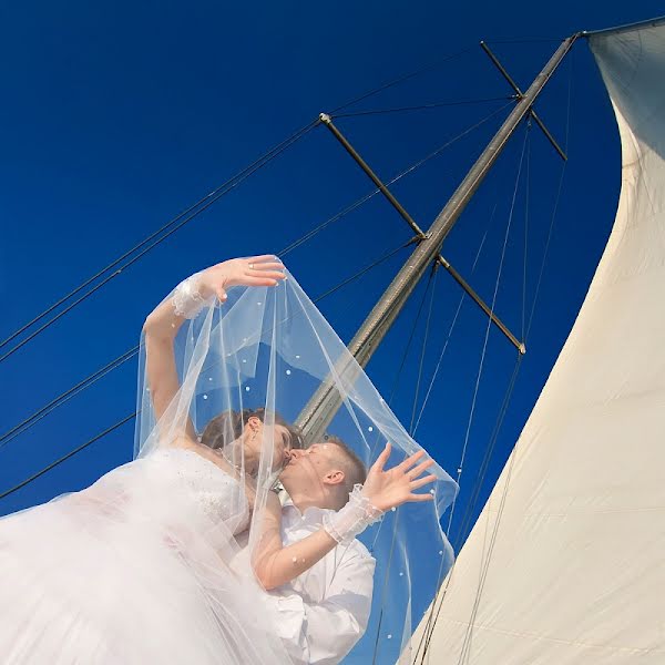 Wedding photographer Yuliya Grickova (yuliagg). Photo of 12 November 2012