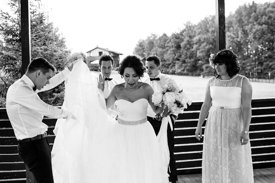 Fotógrafo de bodas Elena Zaschitina (photolenza). Foto del 23 de febrero 2016