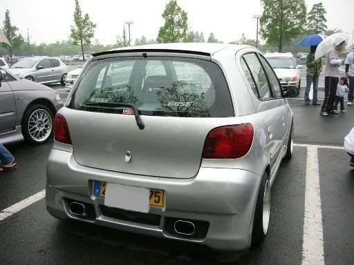 KANさんが投稿したマフラー出口を見てみたい・REMUSEdition2000・vitz・過去車に関するカスタム事例の投稿画像1枚目