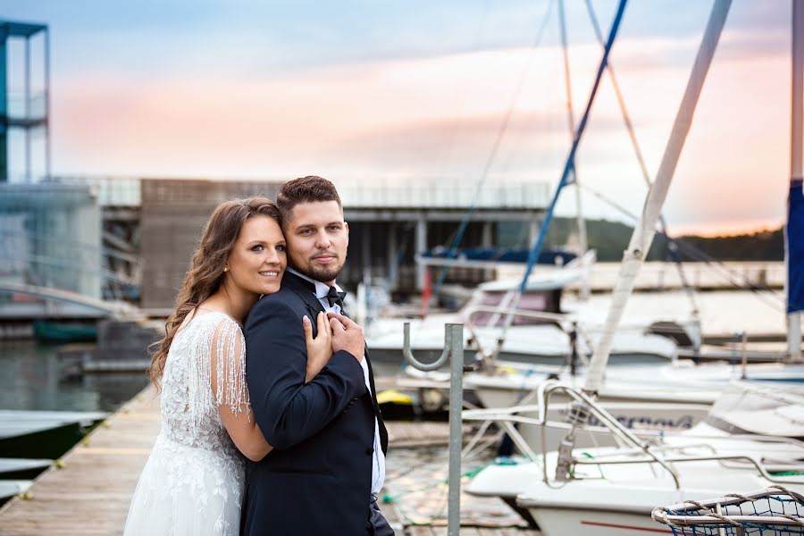 Fotografo di matrimoni Jarosław Sender (jaroslaw-sender). Foto del 24 ottobre 2021