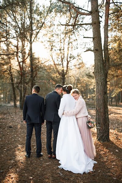 Photographe de mariage Yuliya Strelchuk (stre9999). Photo du 28 février 2019