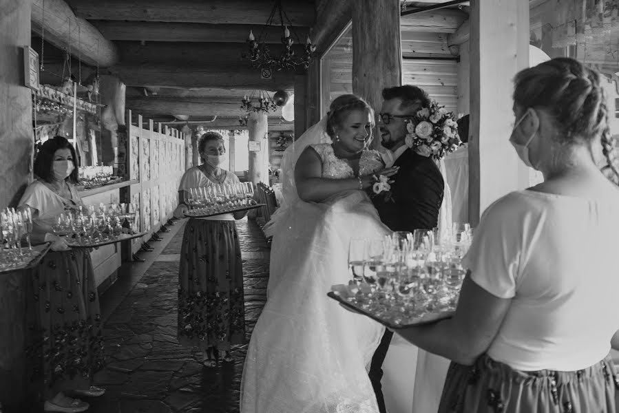 Fotografer pernikahan Ewelina Stożek (artgrafo). Foto tanggal 1 Mei 2021