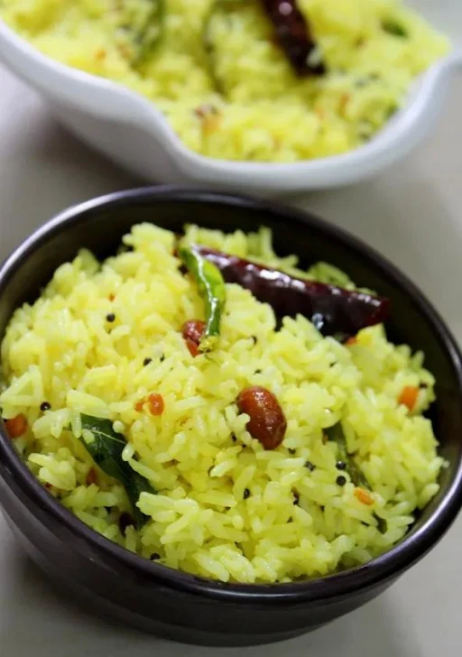 Chitranna(Lemon)Rice Bowl +Sambar, Chutney, Coconut Chutney&Gunpowder