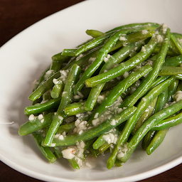 String Beans Stir-Fried with Garlic 蒜蓉四季豆