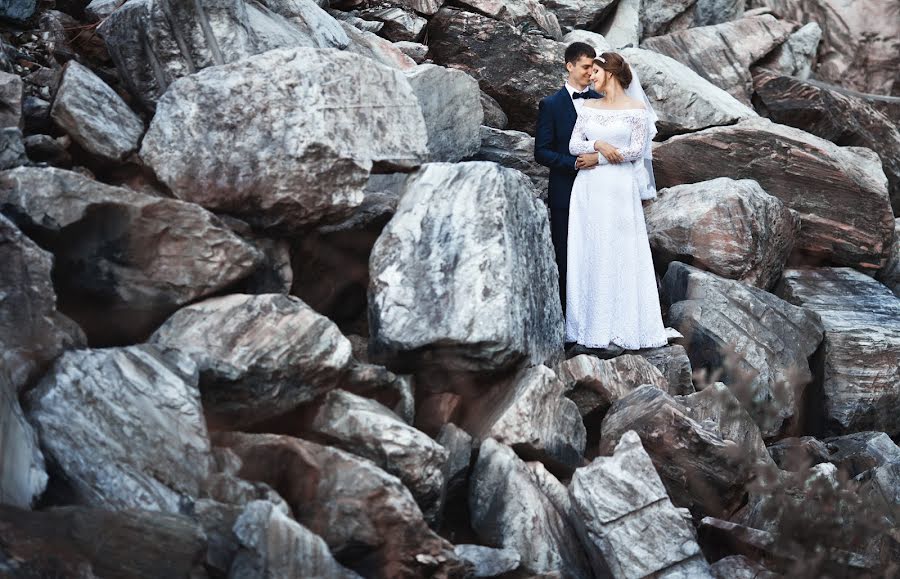 Fotógrafo de casamento Andrey Belozerov (belazzz). Foto de 4 de julho 2016