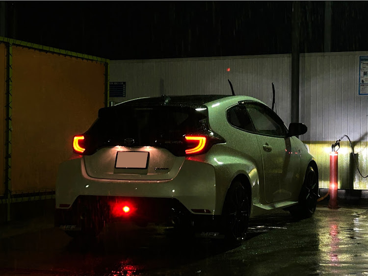 GRヤリスのGRヤリス・MFFマッドフラップ・雨の日洗車・虫がつく季節に関するカスタム事例の投稿画像2枚目