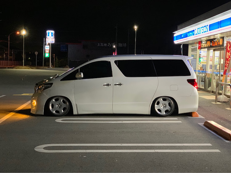 アルファードの20アルファード・オペラ・ozracing・全スモに関するカスタム事例の投稿画像3枚目
