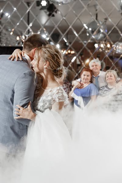 Fotografo di matrimoni Olya Veyderpas (veyderpas). Foto del 13 maggio 2020