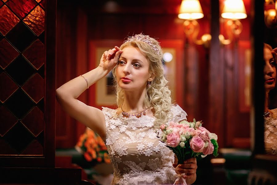 Fotógrafo de casamento Andrey Tolok (andronviii). Foto de 1 de abril 2019