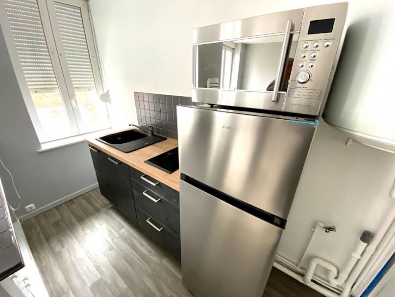 Location meublée appartement 2 pièces 37 m² à Calais (62100), 467 €