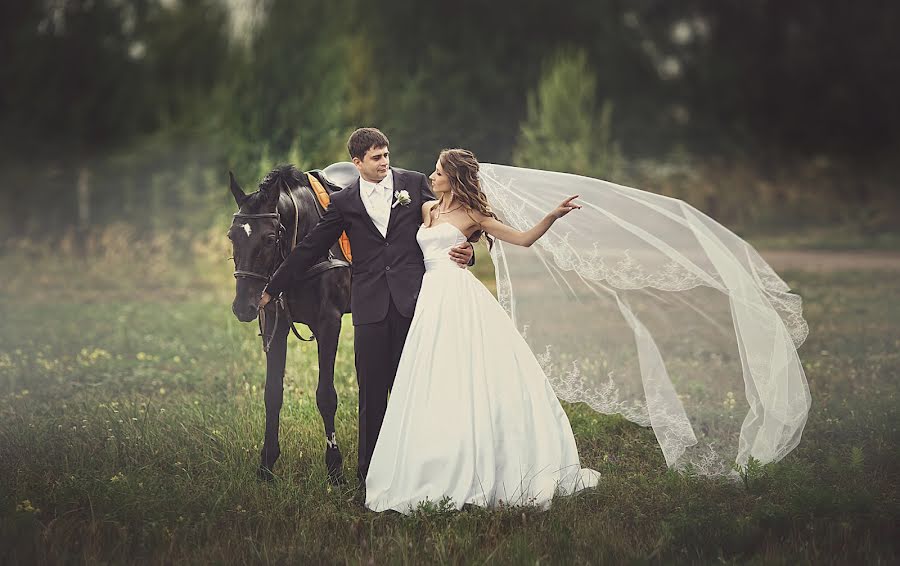 Fotógrafo de bodas Leysan Belyaeva (lesan). Foto del 22 de febrero 2014