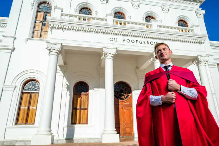 Paralympian Hendri Herbst, who received his his doctoral degree (LLD) in Mercantile Law at Stellenbosch University on Friday, believes that disability should not be an excuse for not achieving excellence.