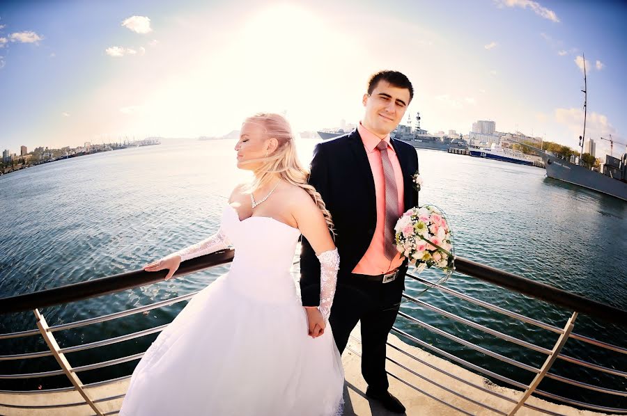 Wedding photographer Inga Mezenceva (umina). Photo of 27 April 2014