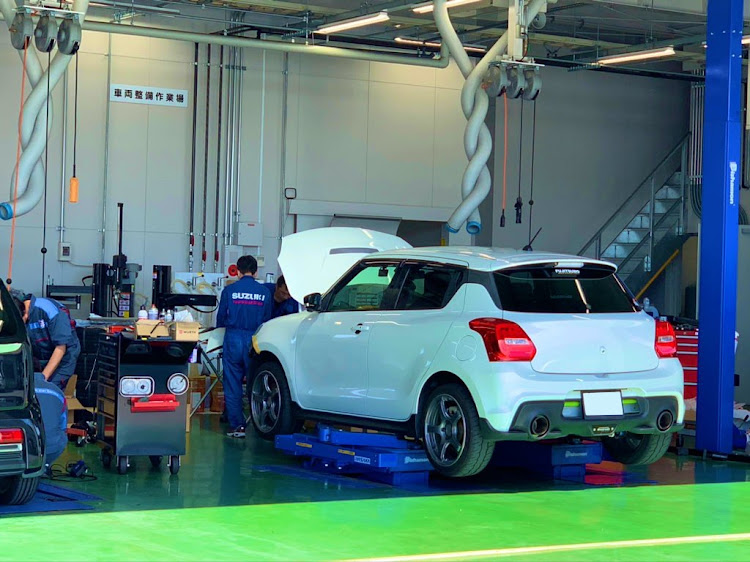 スイフトスポーツのzc33s・スイフトスポーツ・トヨシマクラフト・SWK・パーツ取付に関するカスタム事例の投稿画像7枚目