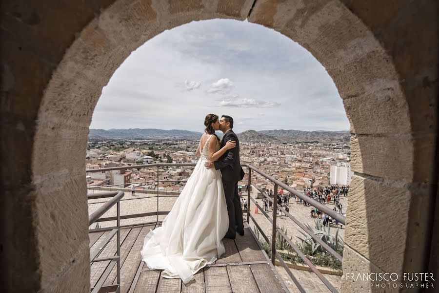 Fotografo di matrimoni Francisco Fuster (franciscofuster). Foto del 13 maggio 2019