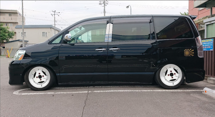 ノアの超車高調・函館・画像編集・旧車系ホイール・アプリ加工に関するカスタム事例の投稿画像10枚目