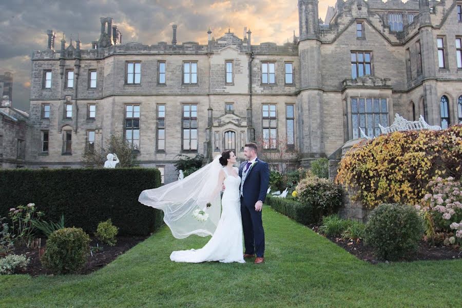 Fotógrafo de bodas Charlotte Hedgecock (charlottehedge). Foto del 8 de junio 2019