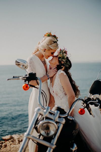 Wedding photographer Roxane Nicolas (roxanenicolas). Photo of 21 April 2019