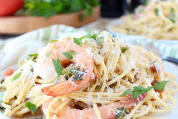 One Pot Tuscan Shrimp Scampi Pasta