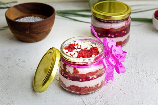 Red Velvet Jar Cake