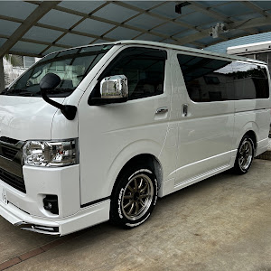 ハイエースバン GDH201V