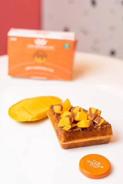 Mango Waffle [ Seasonal]