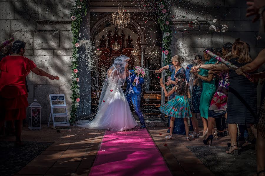 Wedding photographer Lorenzo Ruzafa (ruzafaphotograp). Photo of 20 April 2020