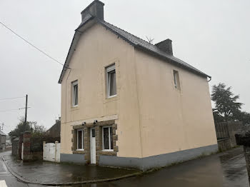 maison à Callac de bretagne (22)