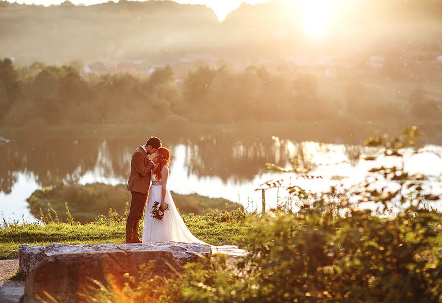 Fotografo di matrimoni Yuliya Vlasenko (vlasenkoyulia). Foto del 3 ottobre 2015